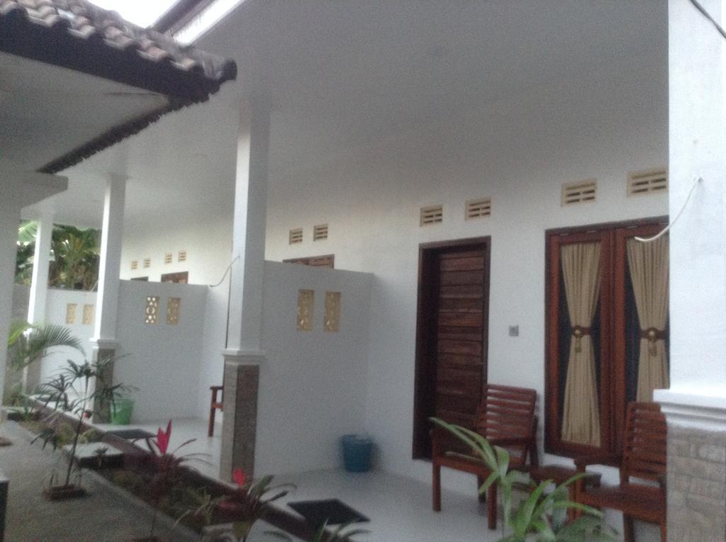 Rasti Homestay Kuta  Экстерьер фото