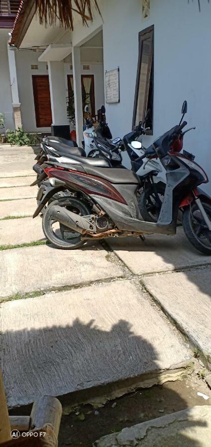 Rasti Homestay Kuta  Экстерьер фото